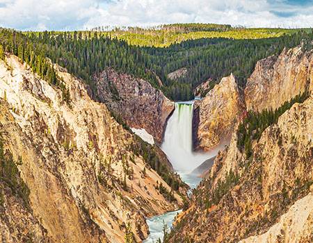 Perfect One Day Trip to Yellowstone