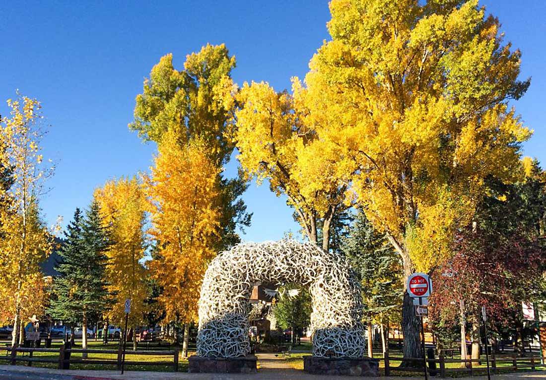 jackson hole town square